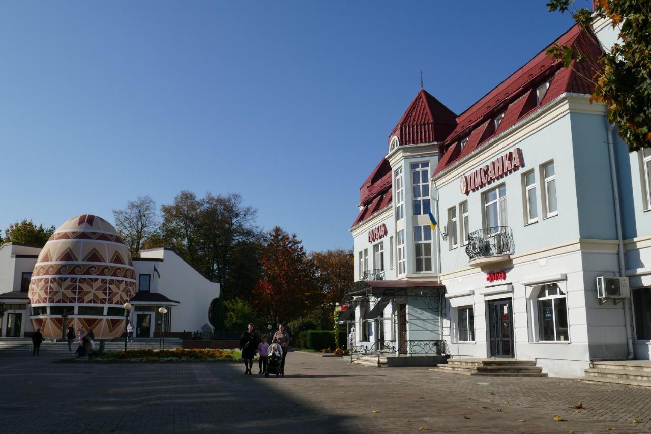 Pysanka Hotel Kolomiya Buitenkant foto