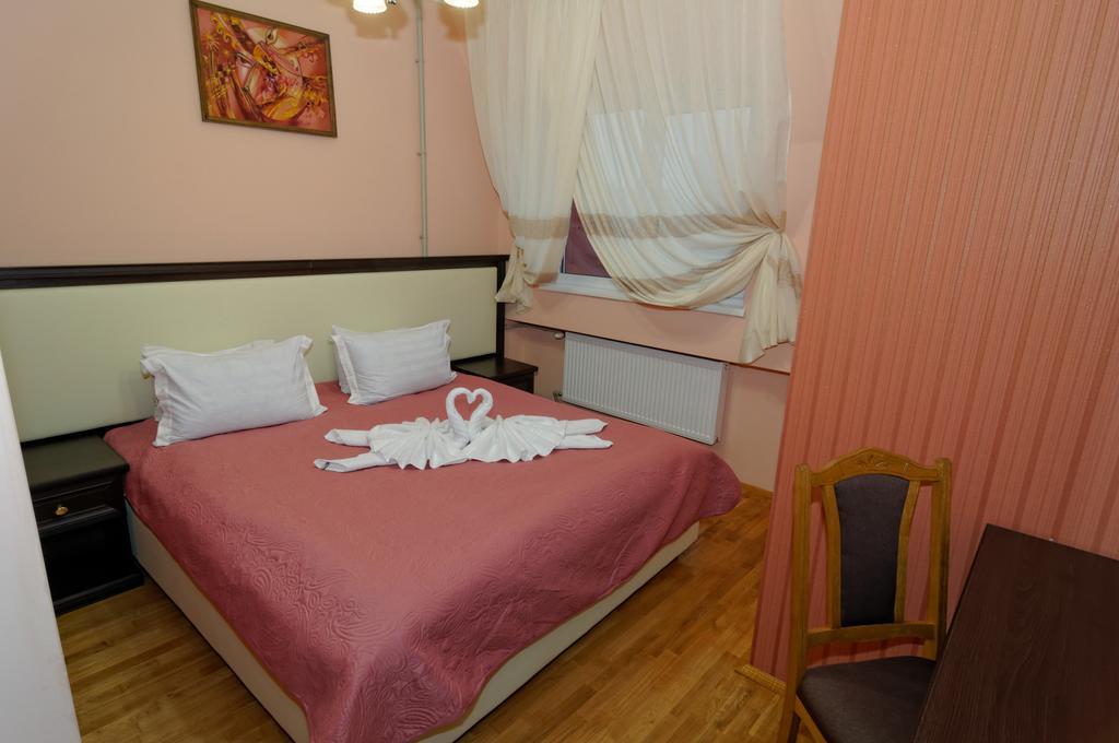 Pysanka Hotel Kolomiya Kamer foto