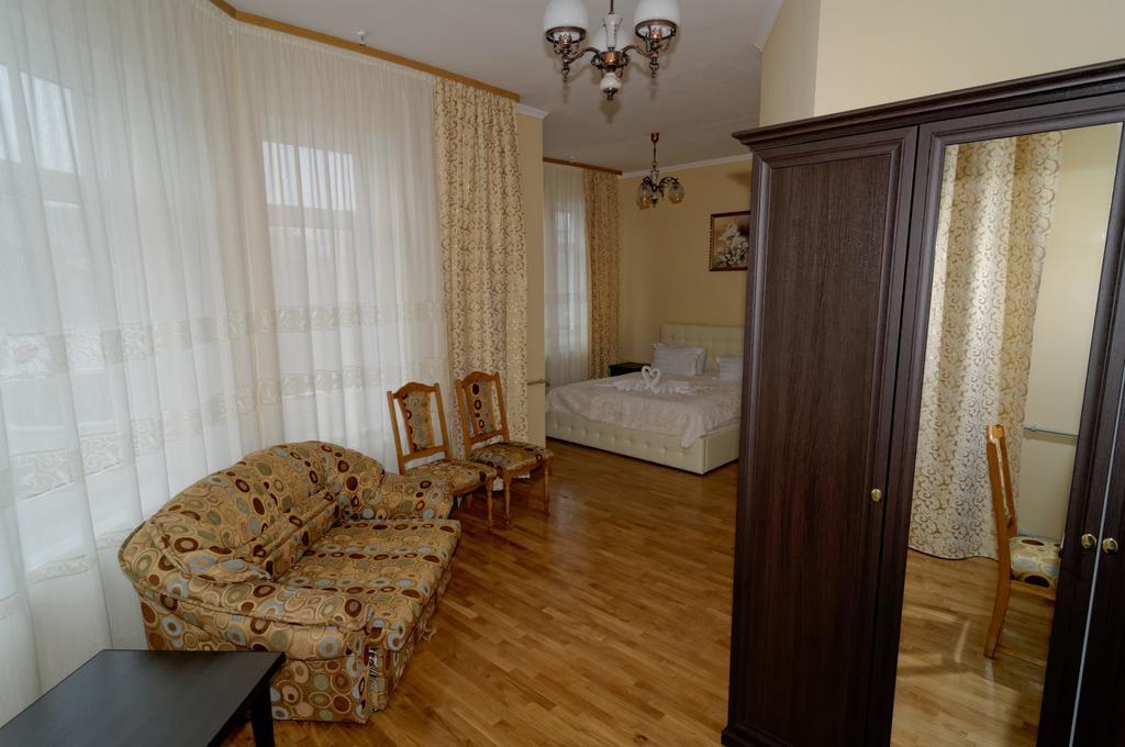 Pysanka Hotel Kolomiya Kamer foto